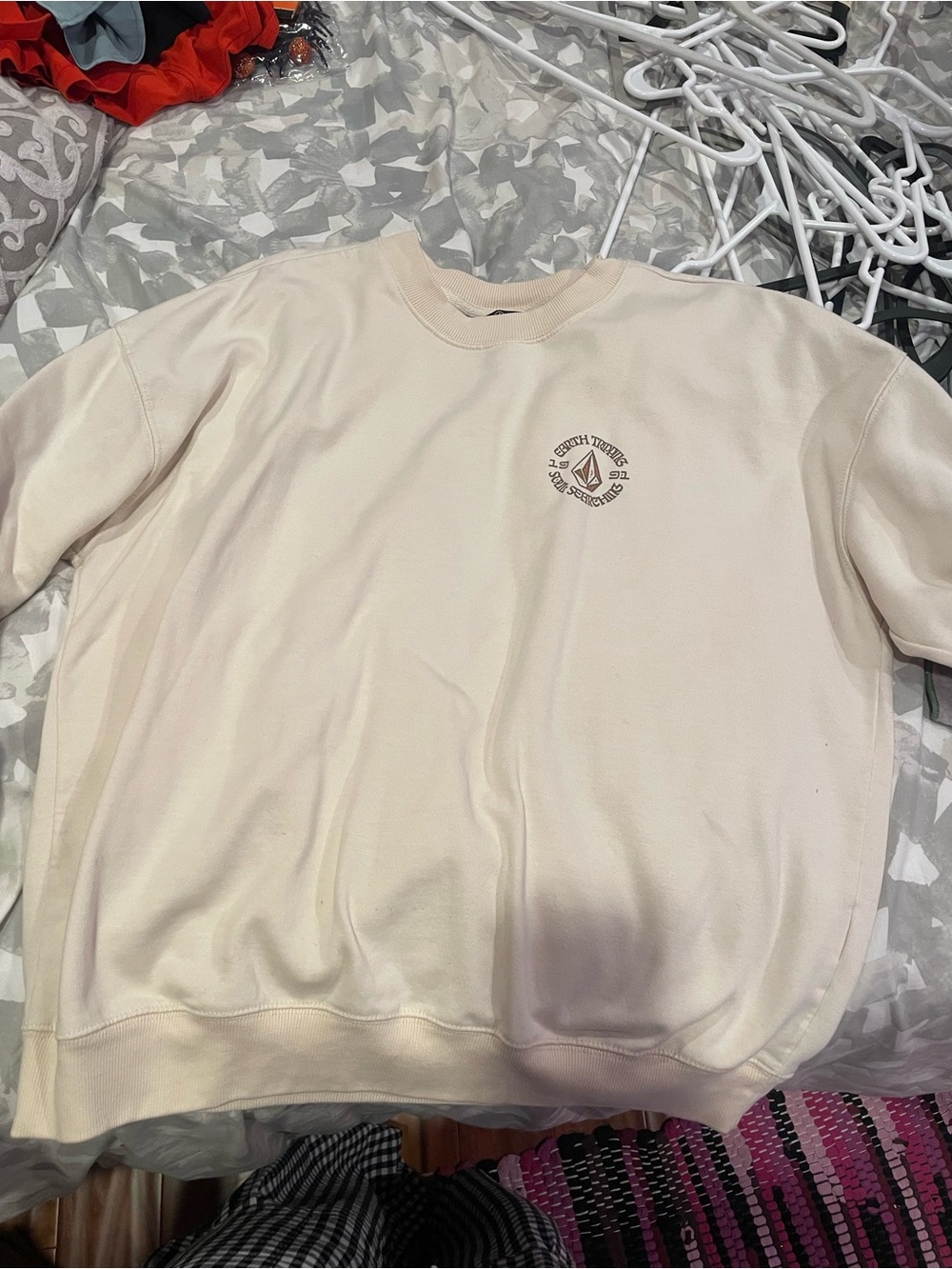 Volcom Men's Cream Crewneck Sweatshirt with Chest Logo